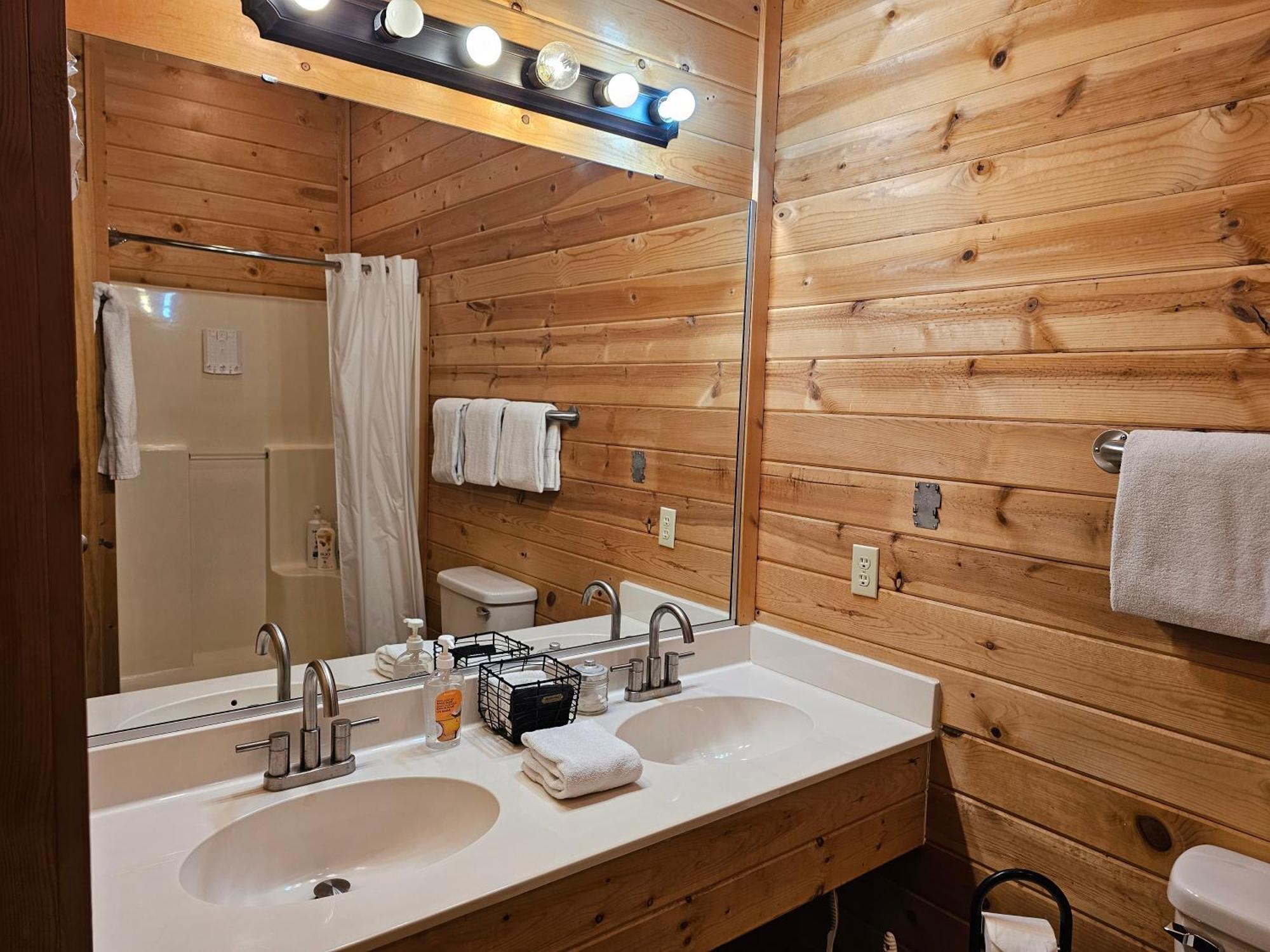 5 Min To Beaver Lake-King Bed-Fire Pit-Jetted Tub #4 Eureka Springs Exteriör bild
