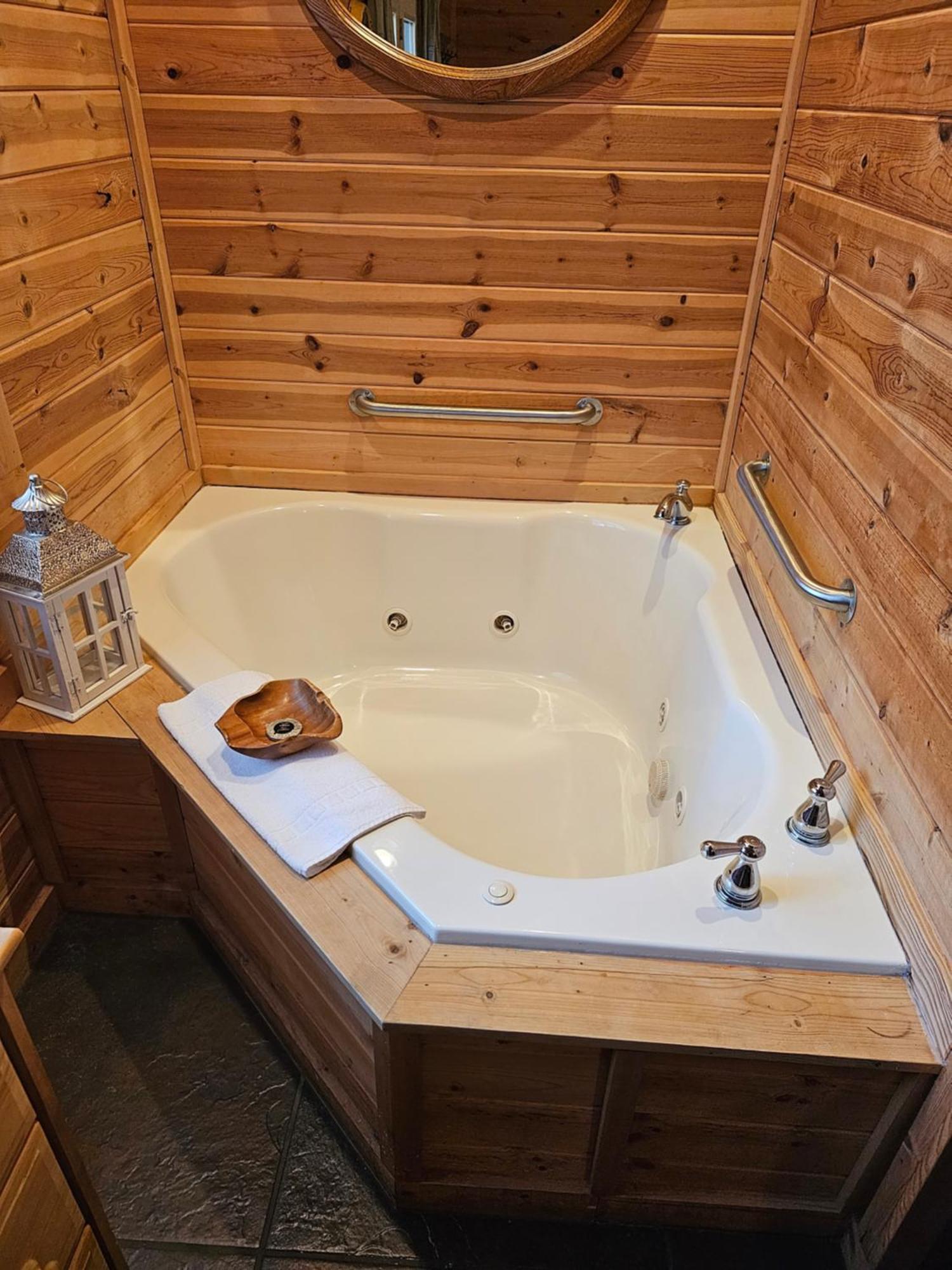 5 Min To Beaver Lake-King Bed-Fire Pit-Jetted Tub #4 Eureka Springs Exteriör bild